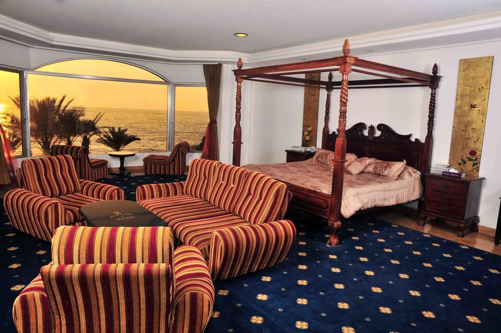 Arcada Marina Hotel Jounieh Zimmer foto